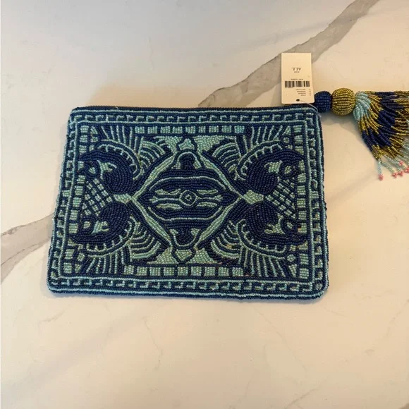 Anthropologie Beaded Clutch Pouch – Colorful Heart & Floral Design – NWT - Picture 2 of 5